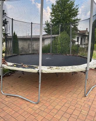 Trampolino elastico