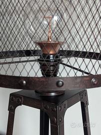 Lampada a terra Stile Industriale