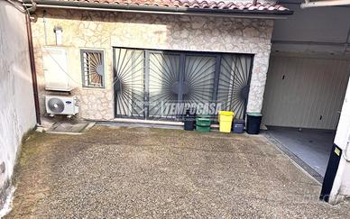 BILOCALE SEMI INDIPENDENTE