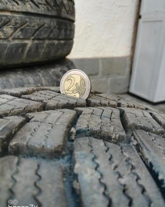 pneumatici con cerchi in ferro