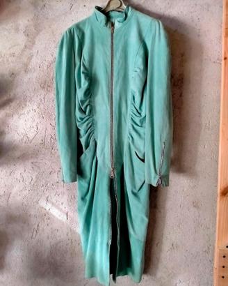 Vestito di pelle di camoscio