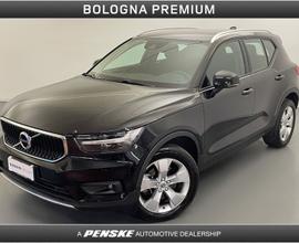 Volvo XC40 B4 AWD Geartronic Momentum Pro