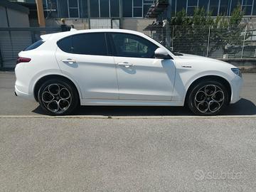 ALFA ROMEO Stelvio - 2021