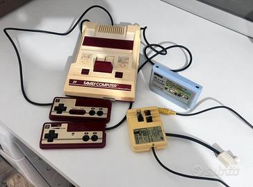 Nintendo Famicom originale + F1 Race + accessori