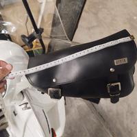 Borsa laterale cuoio triangolo