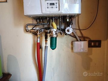 Caldaia a condensazione  24 k semi nuova