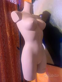 Busto manichino per intimo anche per arredo