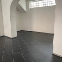 Quartu S.E. Centro Ampi Locale C\1 fronte strada