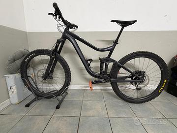 Giant Reign Advanced Carbon 27,5" – SRAM NX – Endu