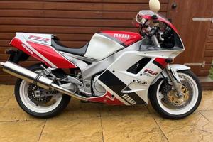 FZR 1000 1989 RESTAURO