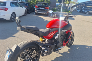 Ducati Diavel 2024 V4