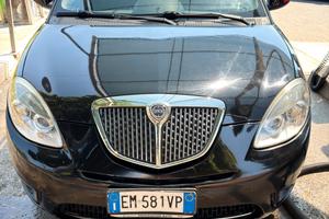 Lancia ypsilon unica