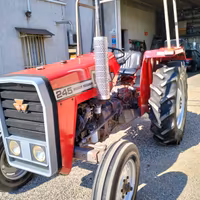 Trattore agricolo Massey Ferguson 245