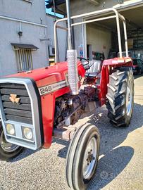 Trattore agricolo Massey Ferguson 245