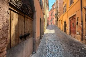 Cantina con Appartamento