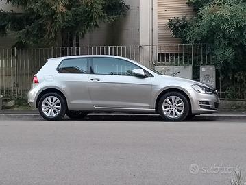 Volksfagen Golf 1.2 Tsi Serie 7