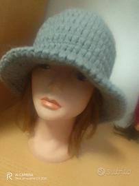 cappello in pura lana