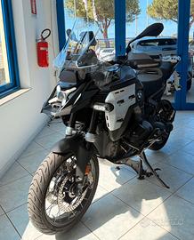BMW R 1300 GS Adventure triple black 2024