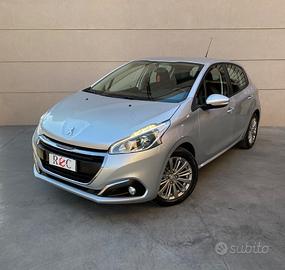 Peugeot 208 1.2 Benzina