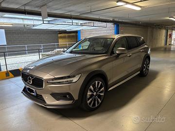 Volvo v60 cc (2018-->) - 2020