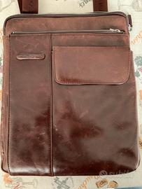 Borsello Piquadro in pelle marrone