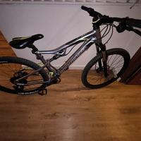 bicicletta MTB ROCKRIDER ST 900 S