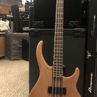 PEAVEY BASSO ELETTRICO MOD . GRIND BXP