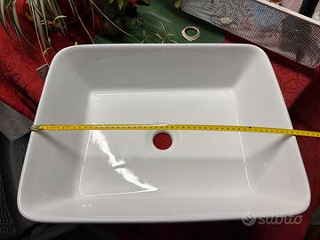 Lavabo da appoggio rettangolare in ceramica bianca