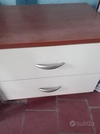 2 comodini camera da letto 