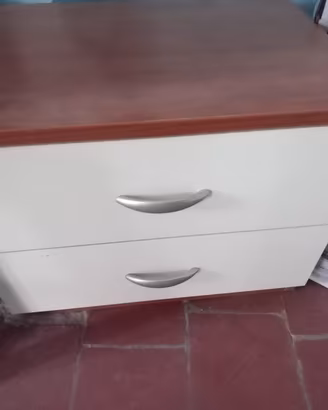 2 comodini camera da letto 
