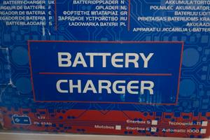 Caricabatteria avviatore