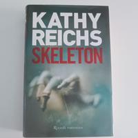 libro crime "SKELETON"