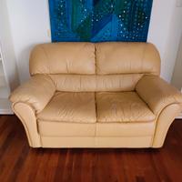 Divano in vera pelle due posti