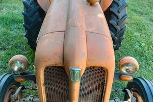 trattore  trattore d'epoca fiat 221 r 