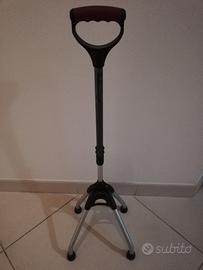 Bastone quadripode per anziano o disabile