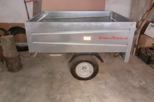 Rimorchio per trasporto cose