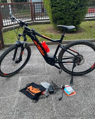 Bici elettrica KTM Macina Race 291 taglia L
