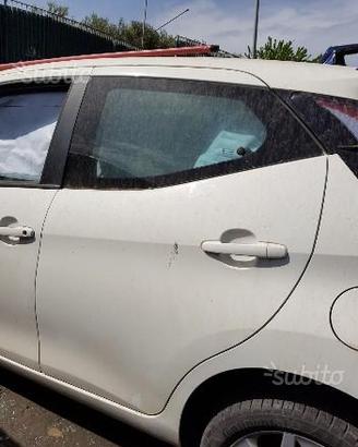 Porta posteriore Sinistra Toyota Aygo 2014