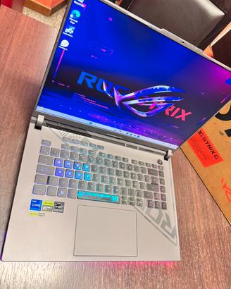 Asus rog strix g16 RTX 4070 COME NUOVO IN GARANZIA