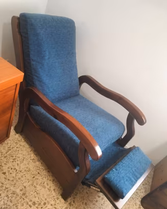 POLTRONA IN LEGNO INCLINABILE 