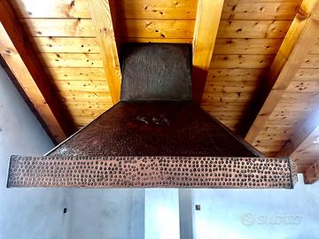 Cappa - pezzo unico in rame lavorato a mano