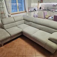 Divano ad angolo con chaise longue e contenitore 