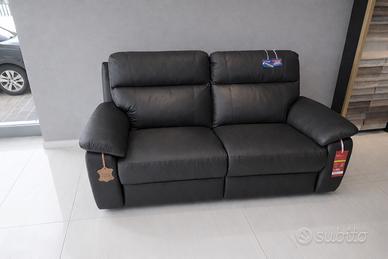 DIVANO 2 POSTI VERA PELLE CON 2 RELAX ELET.