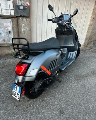 Vespa 300 GTS