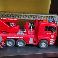 Modellini vari mezzi dei vigili del fuoco
