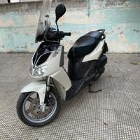 Aprilia sprortcity 125