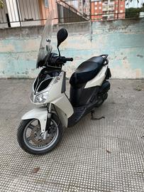 Aprilia sprortcity 125