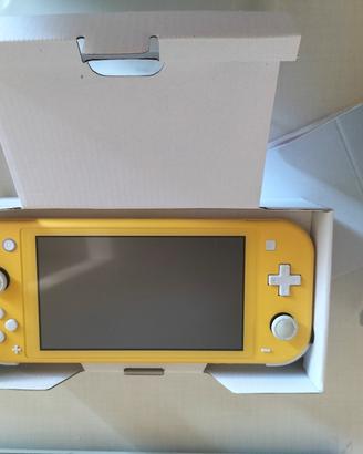 Nintendo Switch Lite gialla 