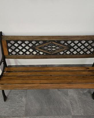 Panchina da giardino in legno e ferro