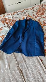 completo uomo elegante